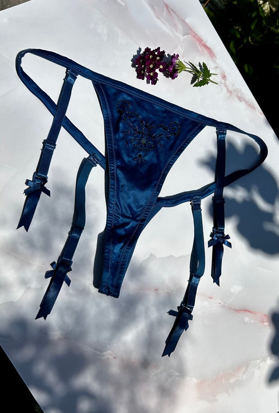 victoria's secret garter belts