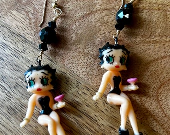 Brincos artesanais Betty Boop