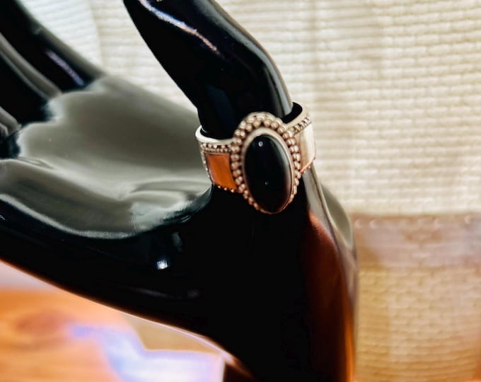 Vintage Black Onyx & Sterling Silver Ring