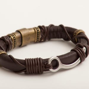 BROWN LEATHER SKYDIVING bracelet