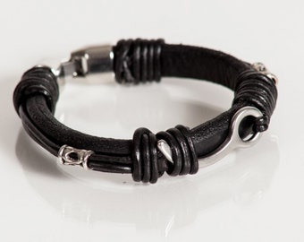 BLACK LEATHER SKYDIVING bracelet