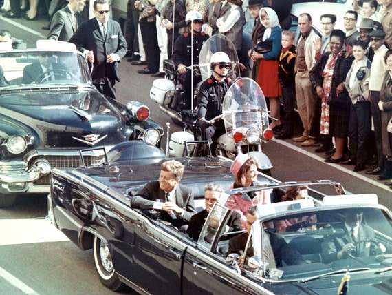 【中古】 JFK　in　USA John F Kennedy JFK and Wife Jacqueline in Motorcade Dallas