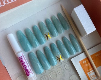 March Aquamarine Birthstone Nails (Pisces/Aries)