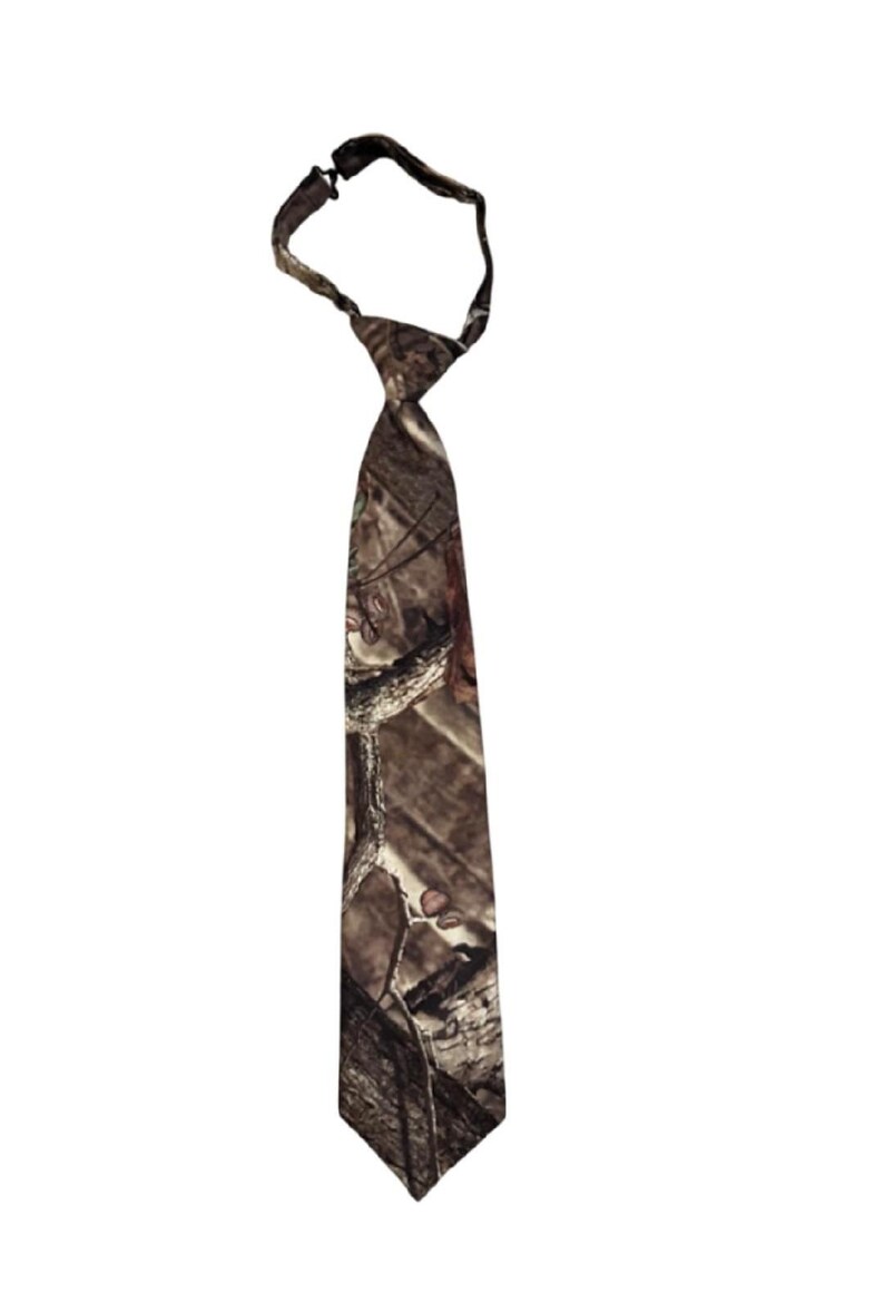 May include: A camouflage-patterned necktie in shades of brown, tan, and green. The tie is a standard length and features a classic knot design, suitable for formal or casual wear. The tie is made of a smooth fabric.