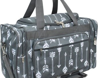 Bolsa de lona gris con flechas blancas, equipaje NGIL Monogram personalizado