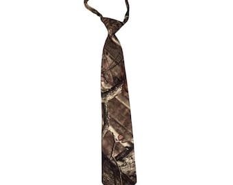 Adult or Childs Licensed Mossy Oak Infinity Pretied Neck Tie