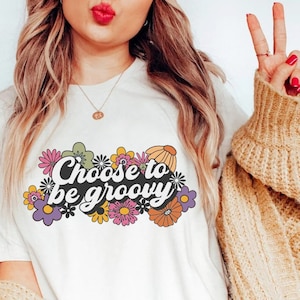 Retro Stay Groovy T-Shirt // Hippie Summer Shirt, Hippie 70s Summer Shirt, Peace Sign Shirt, Summer Shirt, Groovy Shirt