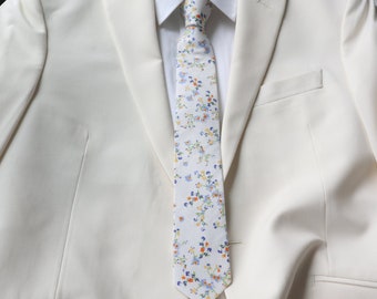 Paris White Floral Men's Skinny Tie | White Necktie | Spring Tie | Rustic Wedding | White Wedding | Garden | Barn Wedding | Ties for Men