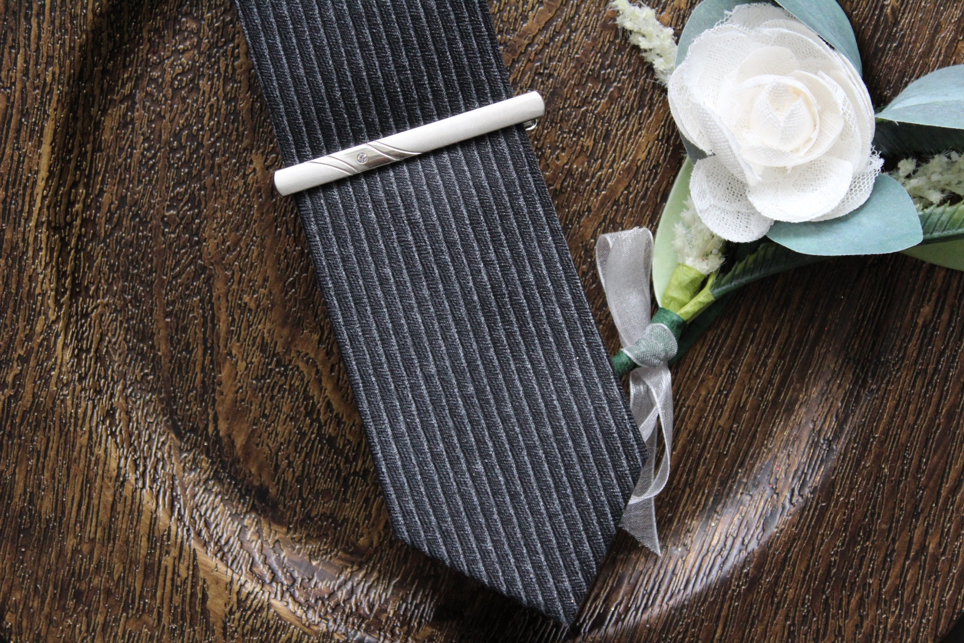 Personalisierte Krawattennadel „Schwert“ In Silber – Stylische Krawattenklammer Für Herren Mit Starkem Clip