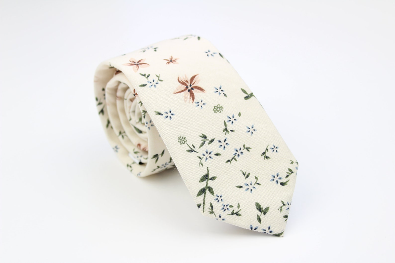 mens cream tie