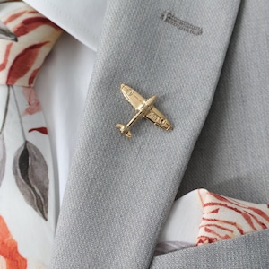 Gold Plated Airplane Brooch Pin - Vintage Pilot Lapel Pin For Travel Themed Gifts