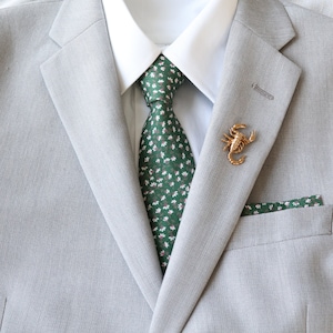 Memphis Green Floral Traditional Wide Men&#39;s Tie | Green Necktie | Green Bow Tie | Groomsmen Groom Tie | Rustic Wedding | Big & Tall Necktie