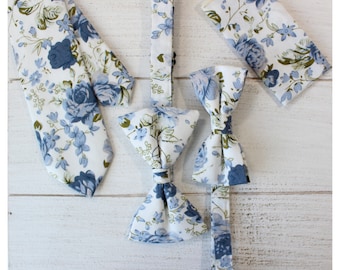 Pochette de costume en coton à fleurs bleu Sawyer | Cravate | Cravate | Cravate florale bleu cendré | Nœud papillon assorti pour adulte et garçon | Mouchoir