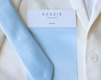 Cravate fine en satin bleu ciel pour homme | Noeud papillon bleu ciel | Bleu ciel Azazie | Nœud papillon bleu pour homme | Mariages bleus | Cravate pour garçons d'honneur | Nœud papillon pour garçon