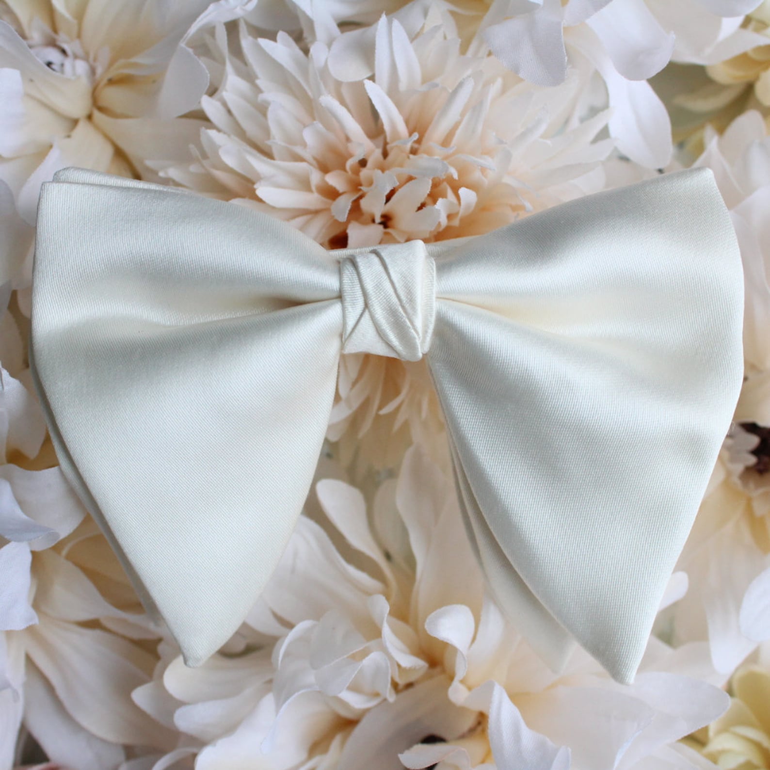 large bow ties for sale