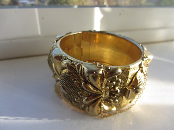 Bracelet by Vargas Gold toned Cuff - image 2