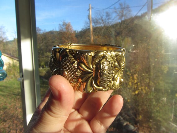 Bracelet by Vargas Gold toned Cuff - image 6