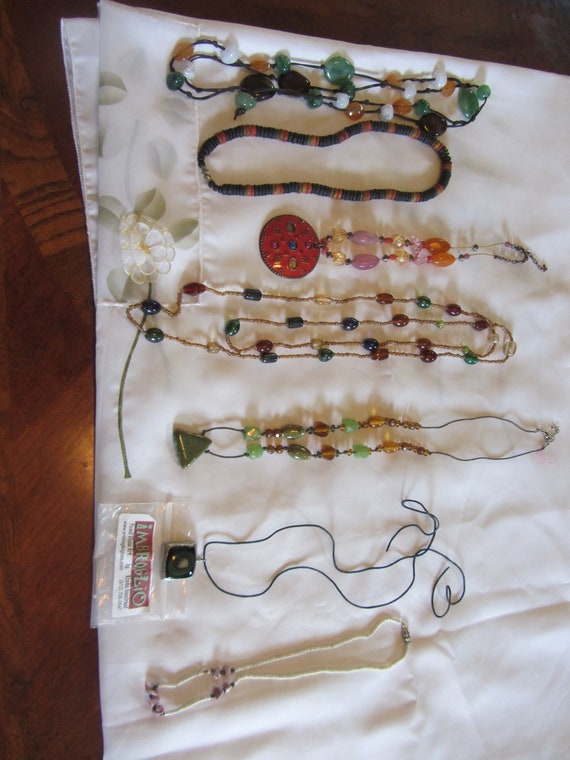 Vintage BOHO  lot of 7 pieces of jewelry
