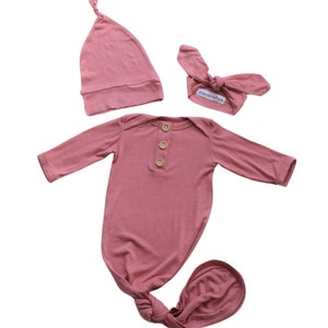 Baby-Strampler-Set in Altrosa | Geknotetes Outfit für die Heimreise |