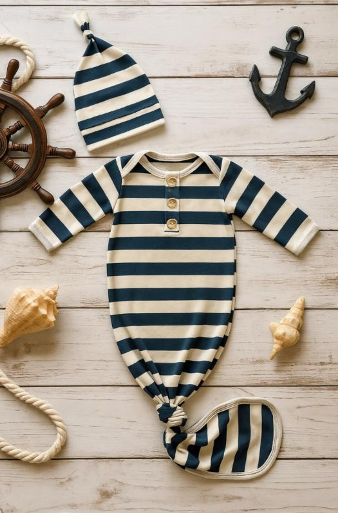 Floral Fox Organic Cotton Newborn Gown & Hat Set main image 0
