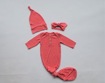 Ensemble robe de chambre pour nouveau-né rose fraise, avec bonnet et serre-tête noueux, Going Home Set, 3 pièces