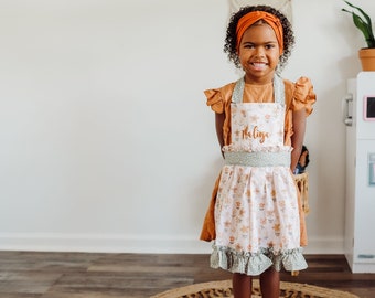 Wildflower and Sage Green Polka Dot Personalized Apron For Girls, Mommy and Me Embroidered Aprons, Custom Boho Girls Aprons With Ruffles