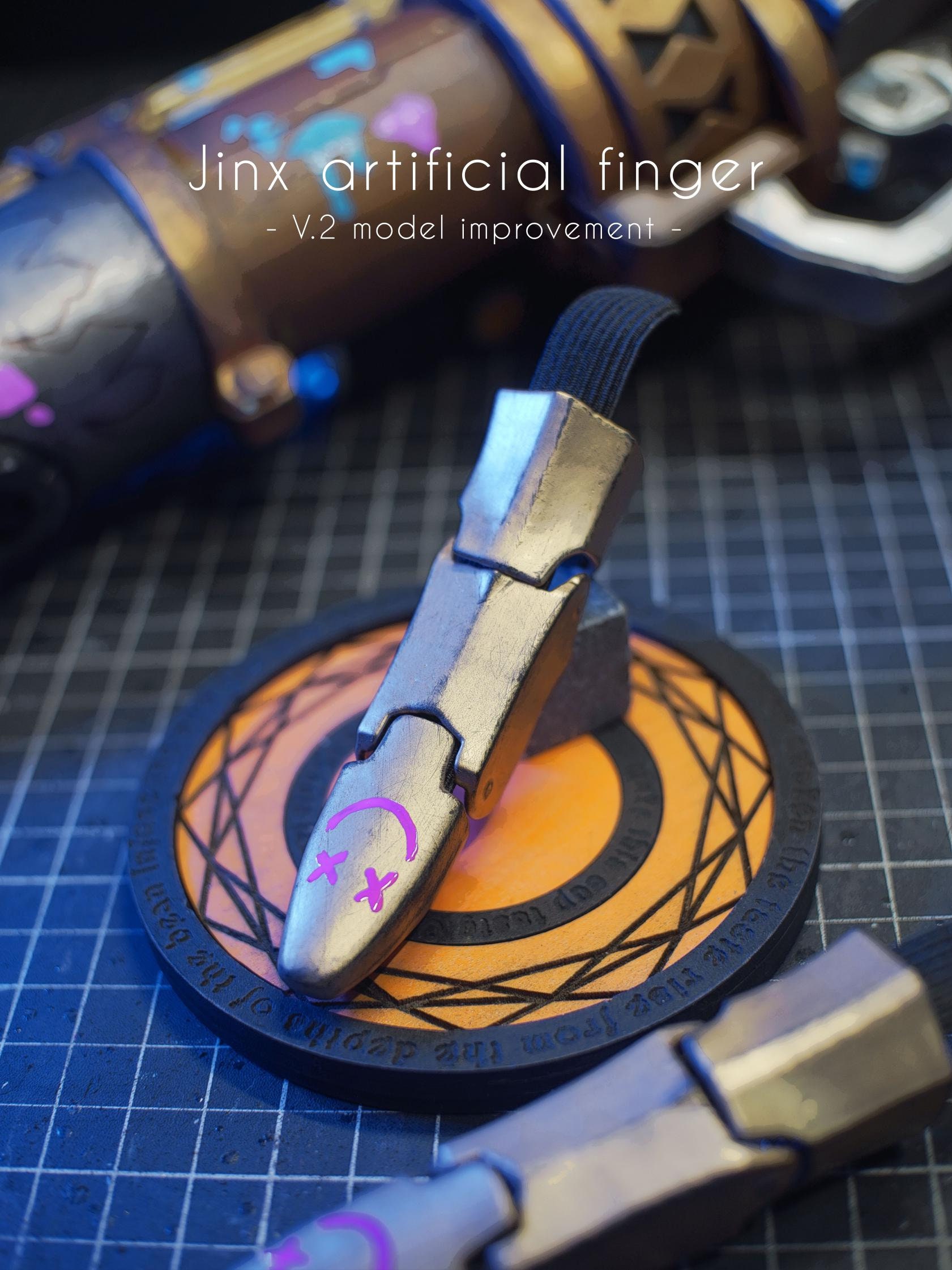 Jinx artificial finger - League of Legends : Arcane | A handmade product