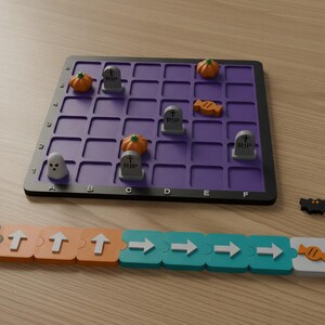 Jogo de Programação de Halloween para Crianças – Tabuleiro de Programação sem Tela com Peças de Seta, Brinquedo STEM Impresso em 3D, Atividade de Programação Pré-escolar
