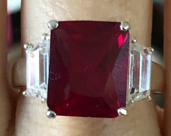 A Vintage 6CT Emerald Cut Red Ruby Ring