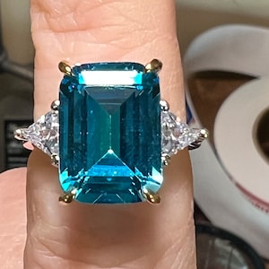 9CT Emerald Cut Blue Aquamarine 925 Sterling Silver & Trillion Accents- March Birthstone - Statement Ring