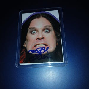 Ozzy Osbourne signierte Karte mit Echtheitszertifikat