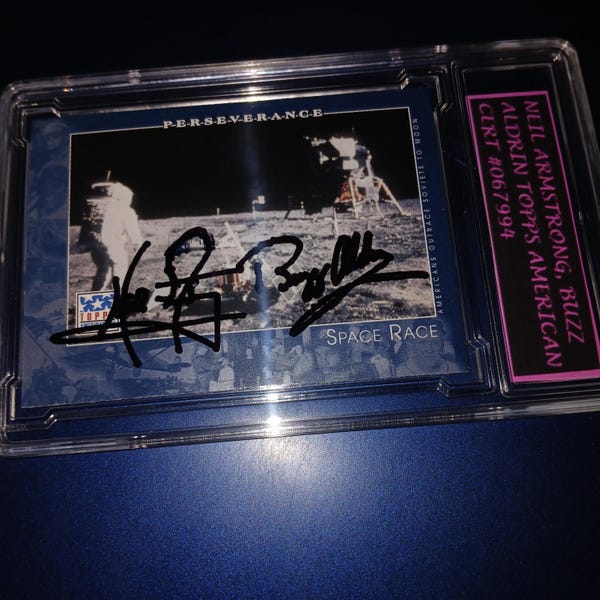 Neil Armstrong, Buzz Aldrin Autographed card with Cert