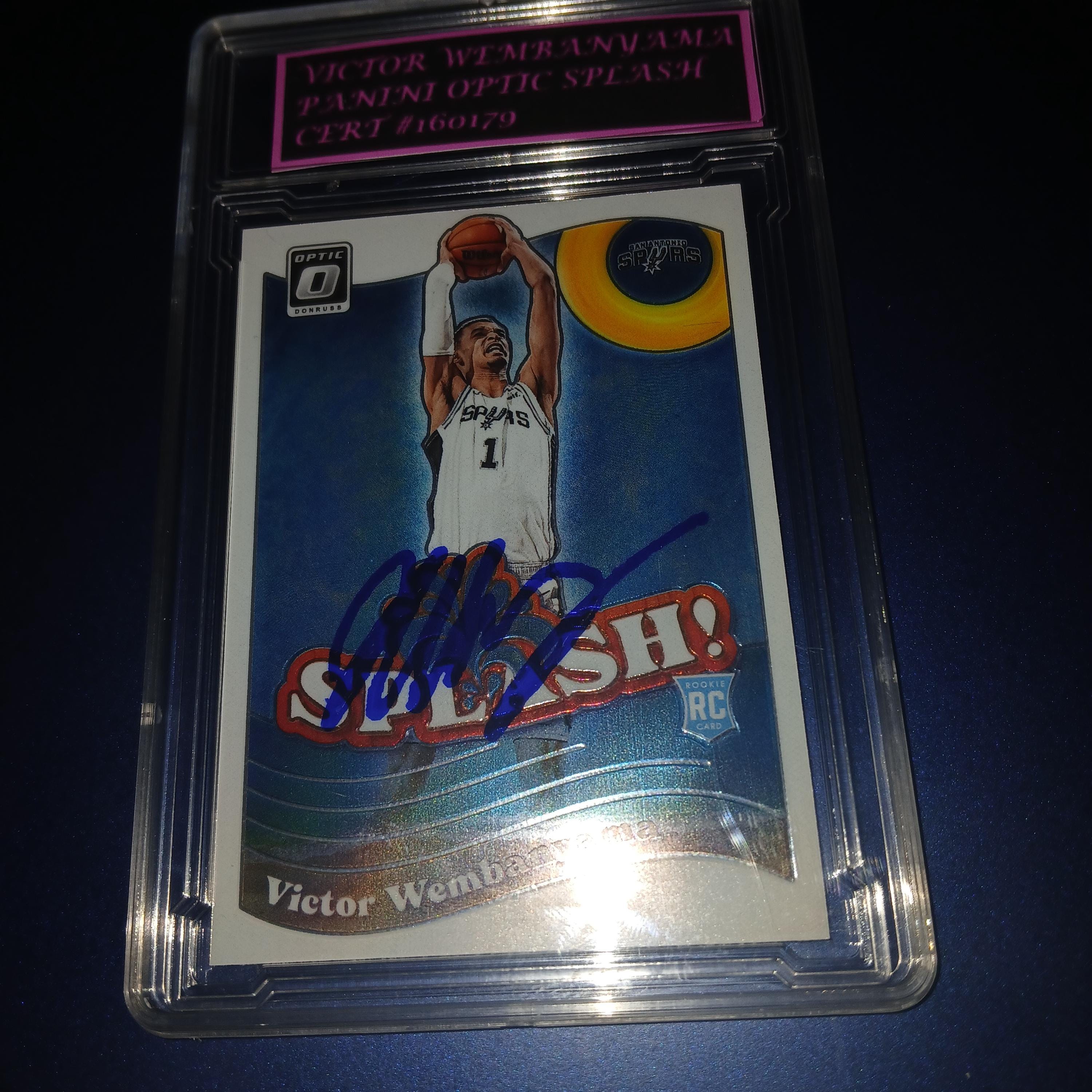 ビクター・ウェンバヤマ 直筆サイン入りルーキーカード（証明書付き