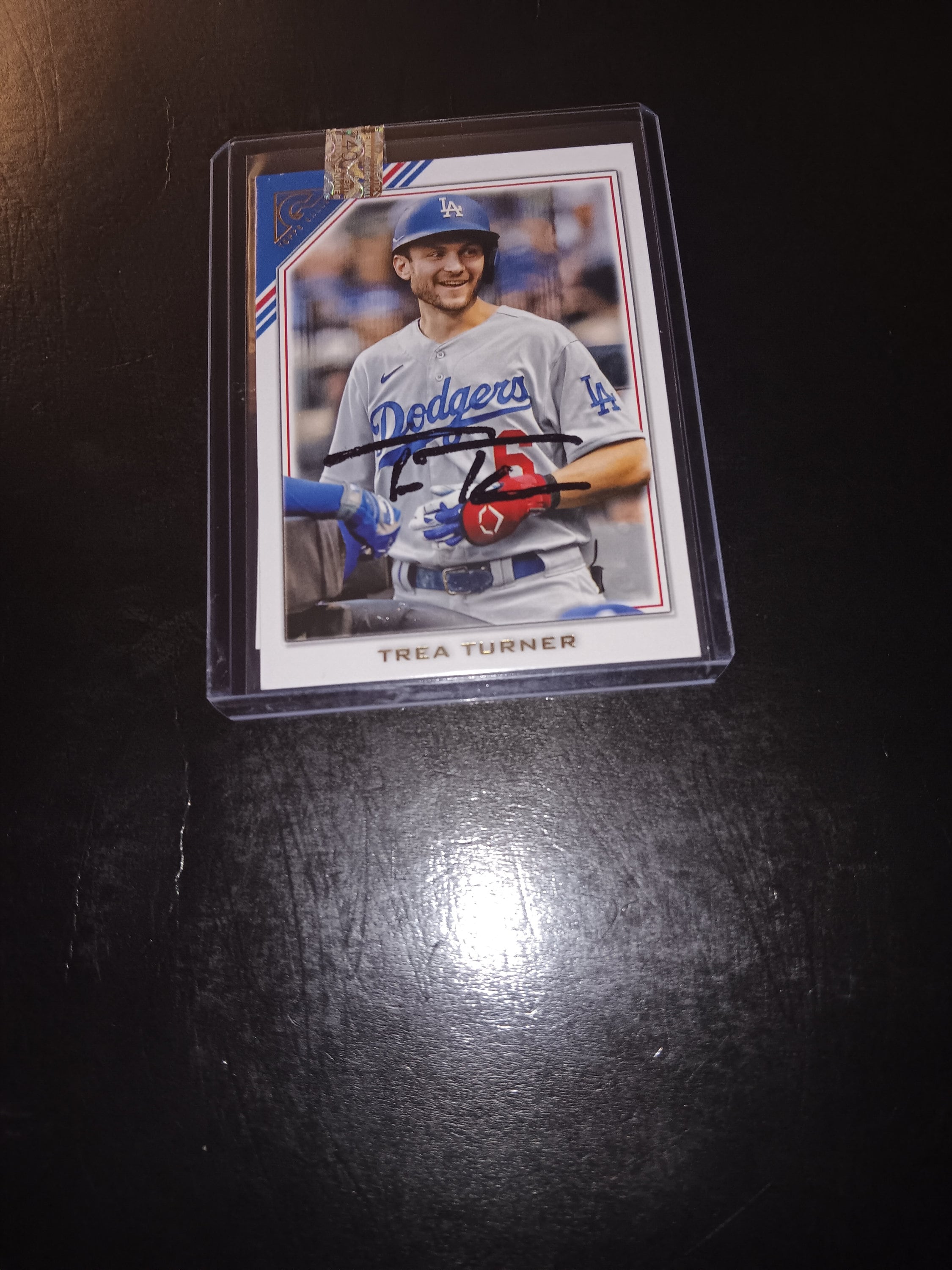 Autograph card signed by Los Angeles Dodgers Trea Turner.