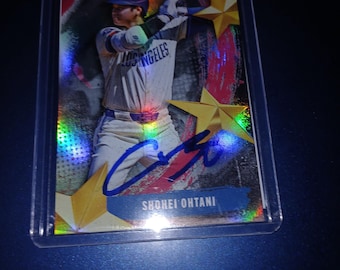 Cartão autografado por Shohei Ohtani com certificado.