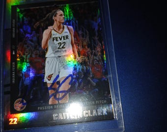 Catlin Clark autographed card with cert