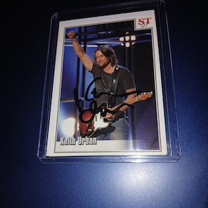 Keith Urban autographed card with cert