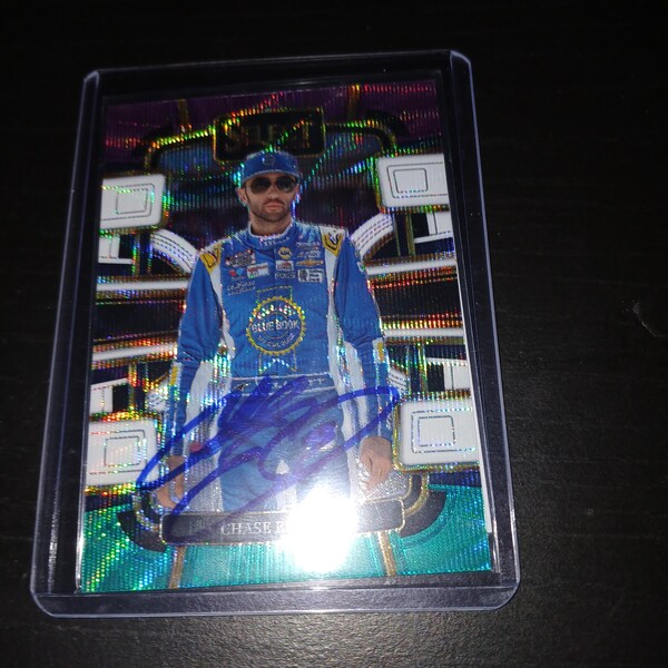 Chase Elliot autographed card with cert