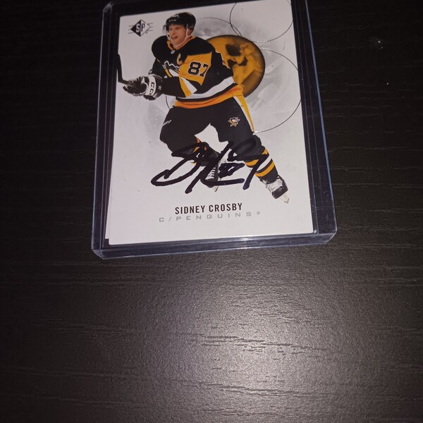 Sidney Crosby Autographed  card with coa