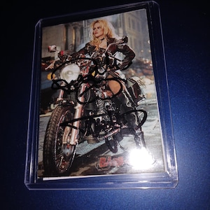 Pamela Anderson, Tommy Lee autografou cartão com COA