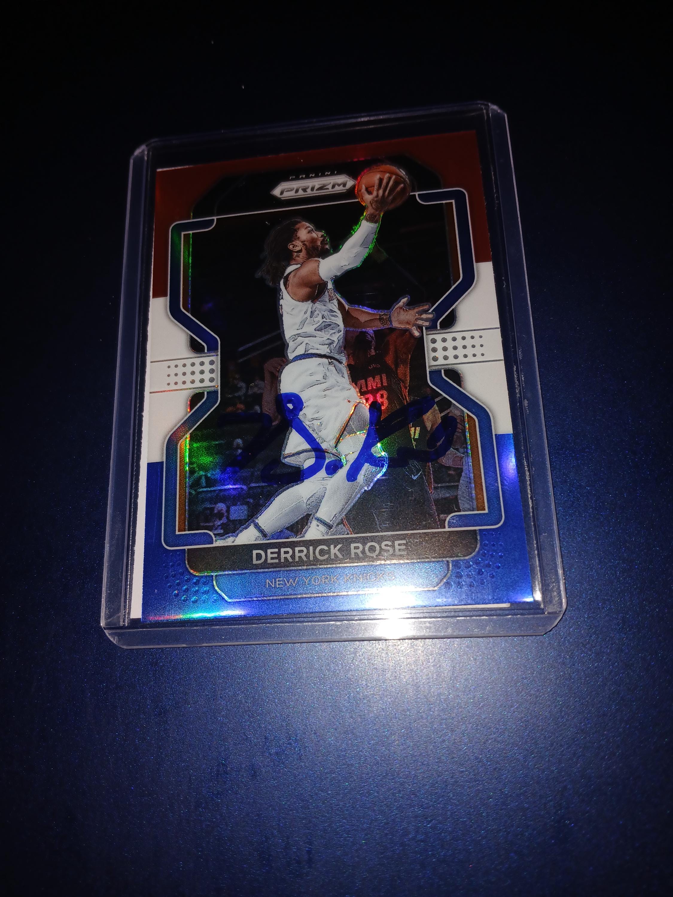 Derrick Rose autographed card with coa