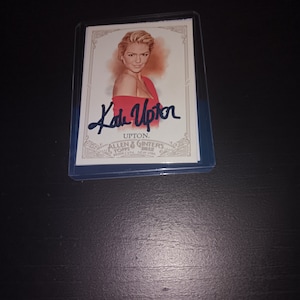Kate Upton signierte Karte mit Echtheitszertifikat