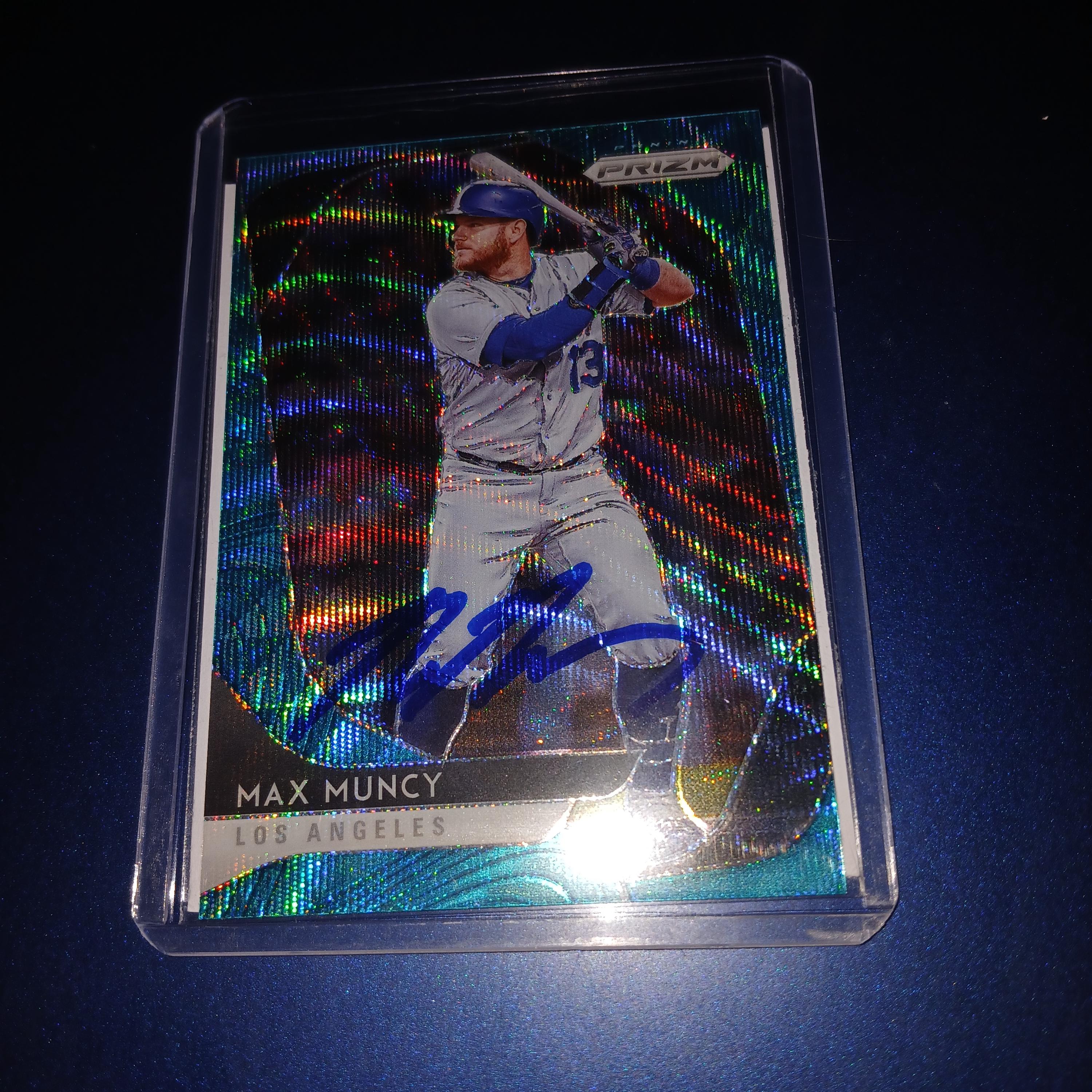 Max Muncy autographed card with coa