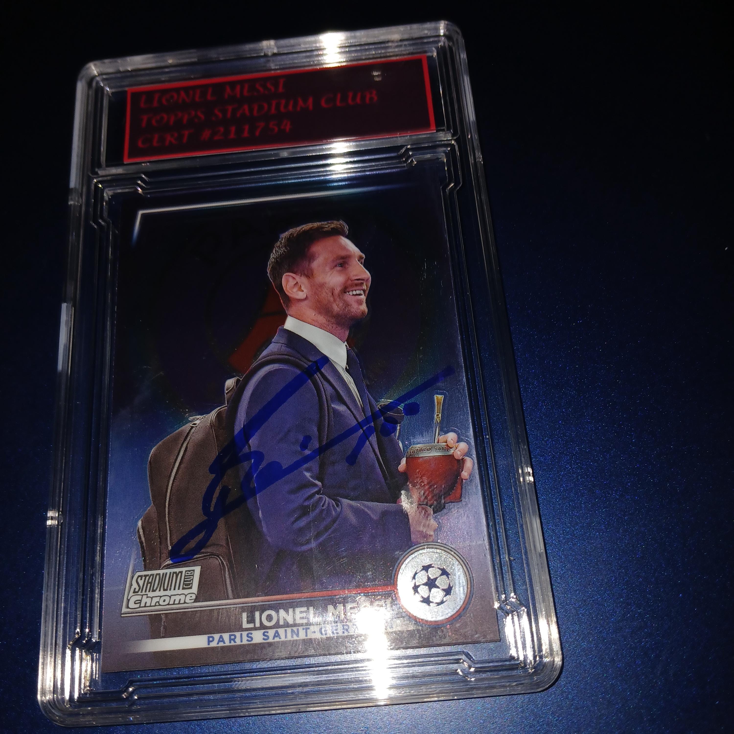 リオネル・メッシの直筆サインカード（証明書付き） - Etsy 日本