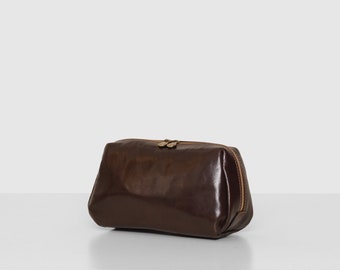 Otto Dopp Kit Chocolate - Leather Toiletry Bag