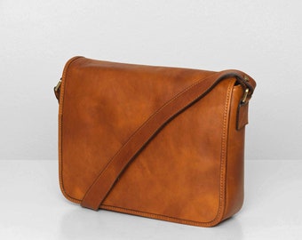 Aurelian Tan 13" laptop leather messenger