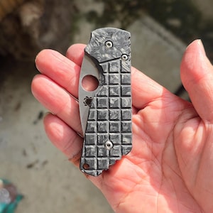 Spyderco Lil native TailCut-Griffschalen.