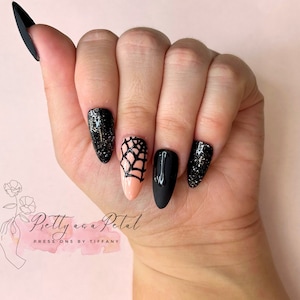 Halloween Press On Nails, Spider Web Nails, Black Nails, Black Halloween Nails, Cute Halloween Nails, Press On Nails