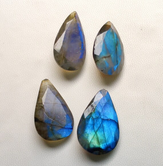 【AAAランク】ラブラドライト原石 AAAランク】ラブラドライト原石