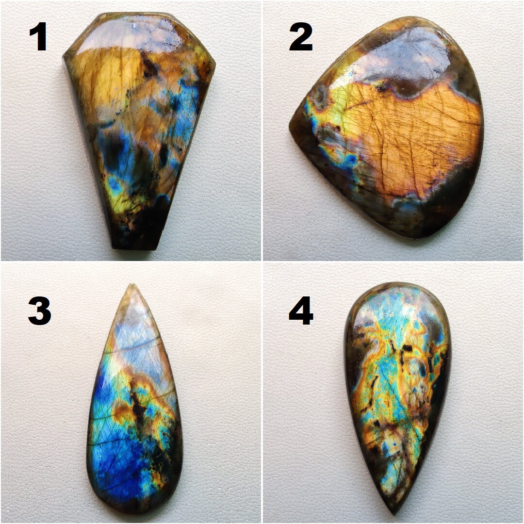 ユニークで希少なラブラドライト宝石、マルチフラッシーな